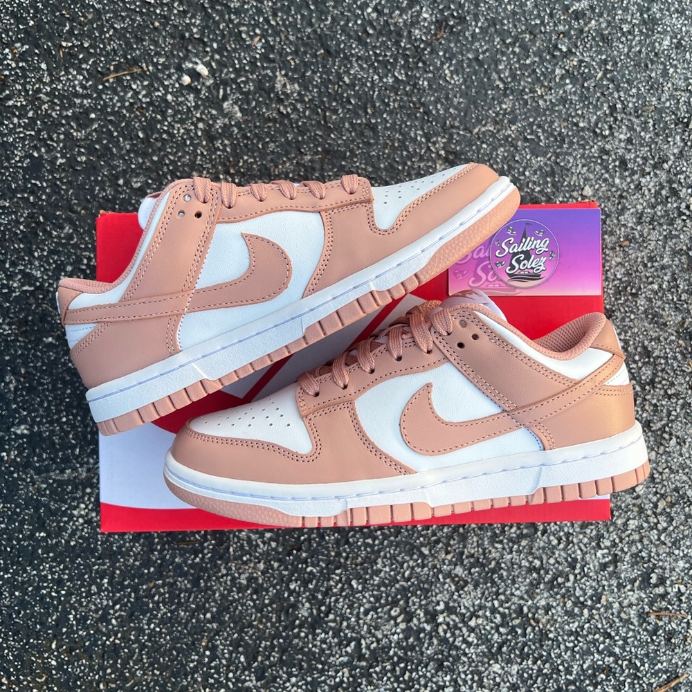 Nike Dunk Low Rose Whisper